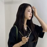 47세 김사랑 뱀파이어설 증명, 올블랙 입고 <b>세월</b> 역주행