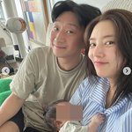 손담비, 출산 후 발레로 몸매 유지..딸 안고 엄마 <b>미소</b>