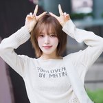 완토끼~ 과일을 좋아해’ (웬디의 영스트리트 출근길) [<b>HD</b>포토]