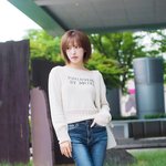 ‘청바지가 잘 어울리는 여자’ (웬디의 영스트리트 출근길) [<b>HD</b>포토]