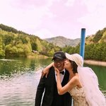 '김재욱' 불륜설은 헤프닝일뿐..골프 <b>예물</b> 교환→크루즈 결혼식까지...