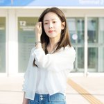 [T포토] 한지민 '머리만 만져도'