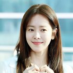 [포토] <b>한</b>지민 '깜찍한 <b>손</b>하트'