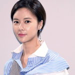 <b>이영돈</b>과 진짜 이혼→43억 횡령금 변제까지..황정음, 숨통 트였다...