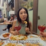 60대 몸매 중 최고.. 30대 못지않은 비키니 자태 [<b>RE</b>:뷰]