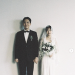  신부는 ‘무도 막춤 작가' <b>김윤</b>의..“사이좋게 살겠다” (전문)[공식]