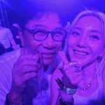 ‘<b>SM</b> 수장’이었던 이수만, 여기 있었네…월디페서 바다와 셀카 투척[TEN이슈]