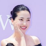 [현장포토] "치통 <b>포즈</b>, 귀여워~"...김태리, 큐티 요정