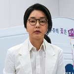[단독] 출석 불응하고 입원한 김건희 여사…검찰, 3차 출석요구서 <b>발송</b>