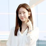 한지민, 천사의 볼콕 애교..공항패션도 청순 그 자체