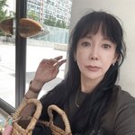 이상아, 53세 맞아? 러블리 <b>반묶음</b>에 인형 비주얼‥책받침 여신...