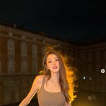 이성경 확달라진 미모, 이탈리아 <b>나폴리</b>도 반했다 [DA]