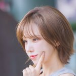누르고 궁전으로 가요’ (웬디의 영스트리트 출근길) [<b>HD</b>포토]