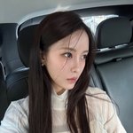 너무 예뻐서 걱정하겠네...'금융인 남편' 효민, 시스루 블라우스로...