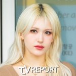 안 보였던 전소미, 뒤에서 '<b>발칙</b>한 행동' 포착…1년 만에 컴백...