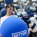 풍선도 꽃도 장원영 앞에선 조연…미모가 다 했다