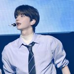 [댓글부탁해] 와 씹 어제 콘서트 <b>신유</b>미쳤다