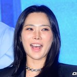 [드루와] 허니제이, '국가 유산급' 범접 무대 100만뷰 돌파에...