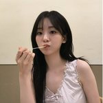 조이현, <b>구슬</b>아이스크림처럼 상큼한 썸머 무드...'사랑스러워'