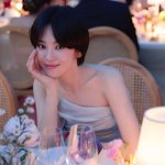 “말 안 해도 아는 얼굴”…송혜교, 단발 여신의 귀환