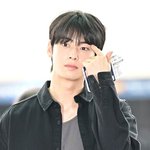 [현장포토] "잘생김이 묻었어"…차은우, 눈부신 출국