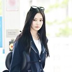[현장포토] "닝닝은, 리즈다"…닝닝, <b>인형</b> 비주얼