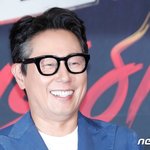 [단독] 윤종신, 15억 투자해 40억 벌었다…한남동 건물 10년...