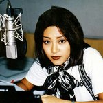 [단독] 이본, 21년 만에 라디오 <b>DJ</b> 복귀…KBS '라라랜드'...