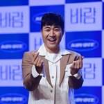 코요태, 김종민 영입 후 앨범 30만 장 대판매…“<b>넝쿨</b>째 굴러온...