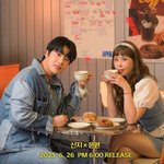 코요태 신지<b>문원</b> 내년 상반기 결혼한다...“가보자고”