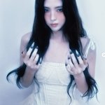 한소희, 만찢 비주얼로 시선강탈..무섭게 예쁘네