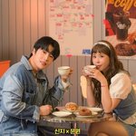 문원과 결혼 직접 밝혔다 "<b>미리</b> 웨딩촬영..내년 결혼" [전문]