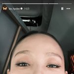 이효리, <b>올백</b>에 점 찍고 힙스터다운 스타일링…'유퀴즈' 스타일?