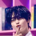 최근 컴백했다는 어느 남돌의 손톱 상황