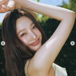 레드벨벳 크러쉬 조이, 싱그러운 비주얼..이 미소에 이 몸매 어떻게...