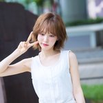 하진 않았슨…그냥 귀여웠슨 (웬디의 영스트리트 출근길) [<b>HD</b>포토]