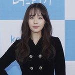 <b>최윤</b>라, 결혼 7개월만 엄마 된다…"건강과 태교 전념" [공식](전문)