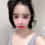 박봄, 필터 아니라는데..핑크빛 오버립으로 완성된 동안 <b>미녀</b>