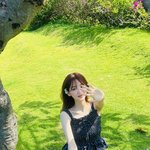 “햇살에 스민 <b>미소</b>”…조이현, 여름 한가운데서→청순미 폭발