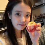 “노 아이유 예스 지금” 아이유, 무해한 힐링 셀카