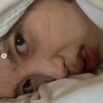 아이유, <b>생얼</b>로 '노 아이유' 외쳤다