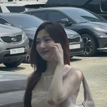 크러쉬신효섭여자친구 <b>동물</b>농장 출근길 사진