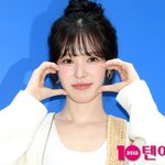 <b>SM</b> 떠난 웬디, 새 출발 한다더니 띠동갑 연상 가수와 의기투합...