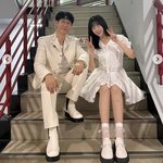 지예은, 지석진과 아이돌 비주얼..음<b>방</b> <b>계단</b>서 투샷