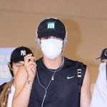 [현장포토] "어깨가 치명적"...카이, 퍼펙트 피지컬
