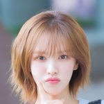 레드벨벳 웬디, ‘앞머리 <b>사수</b> 완초딩’ (웬디의 영스트리트 출근길)