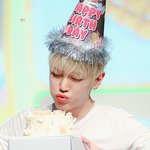 [추천선플만] 31번째로 생일 맞은 아직 군<b>복무</b> 중인 보이그룹 비주얼...