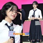 꼬질꼬질 준희는 안녕, 조유리 지적美 폭발한 <b>프레피</b>룩