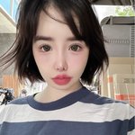 박봄, 진한 메이크업 빼니 '옛날 얼굴 나오네'..."아침 커피...