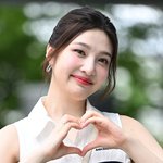 레드벨벳 크러쉬 조이, 화사한 하트 [포토엔<b>HD</b>]